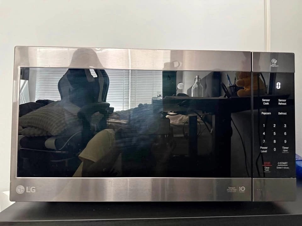 LG NeoChef 2.0 cu.ft. 1200W Stainless Steel Microwave