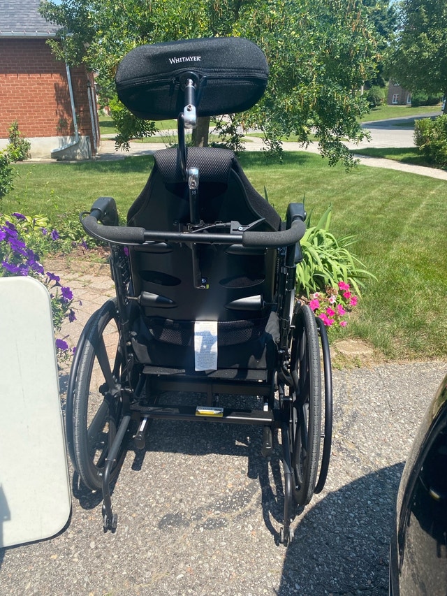 FUZE T50 EXPRESS TILTING WHEELCHAIR - BARELY USED - photo 3