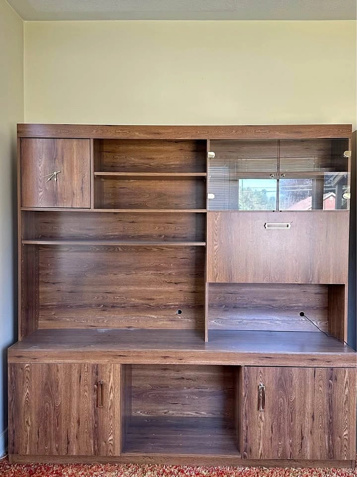 Wall unit