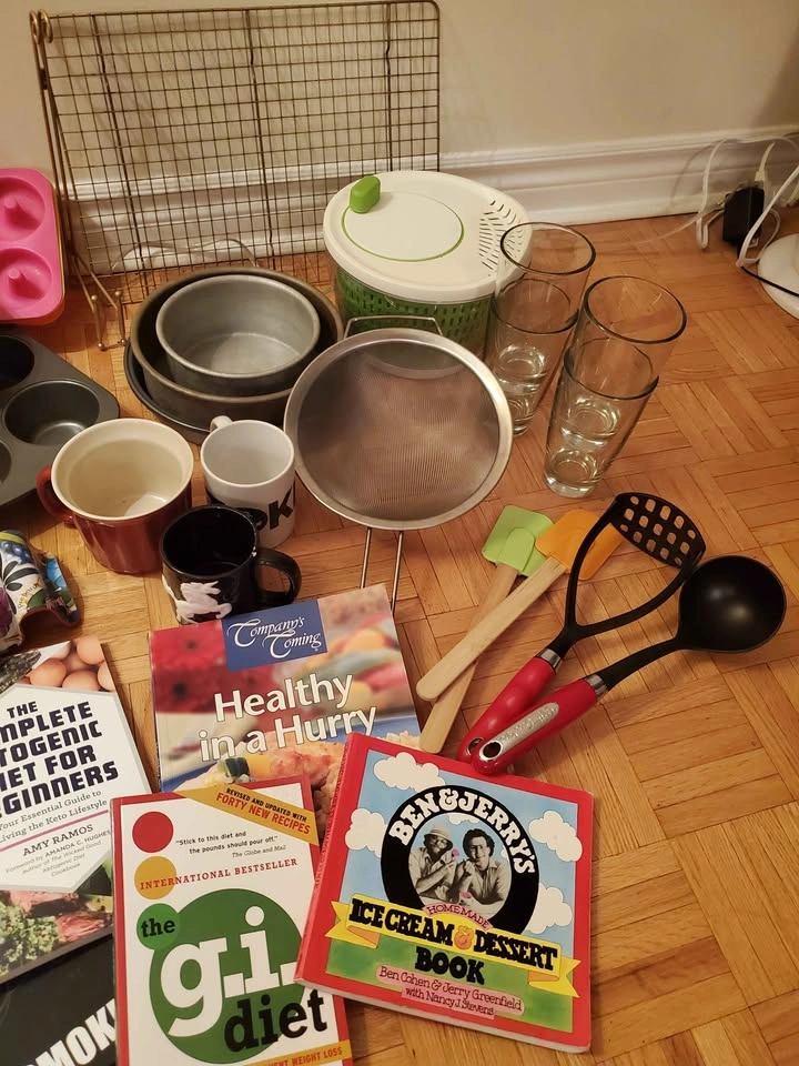 HUGE kitchen bundle - photo 3