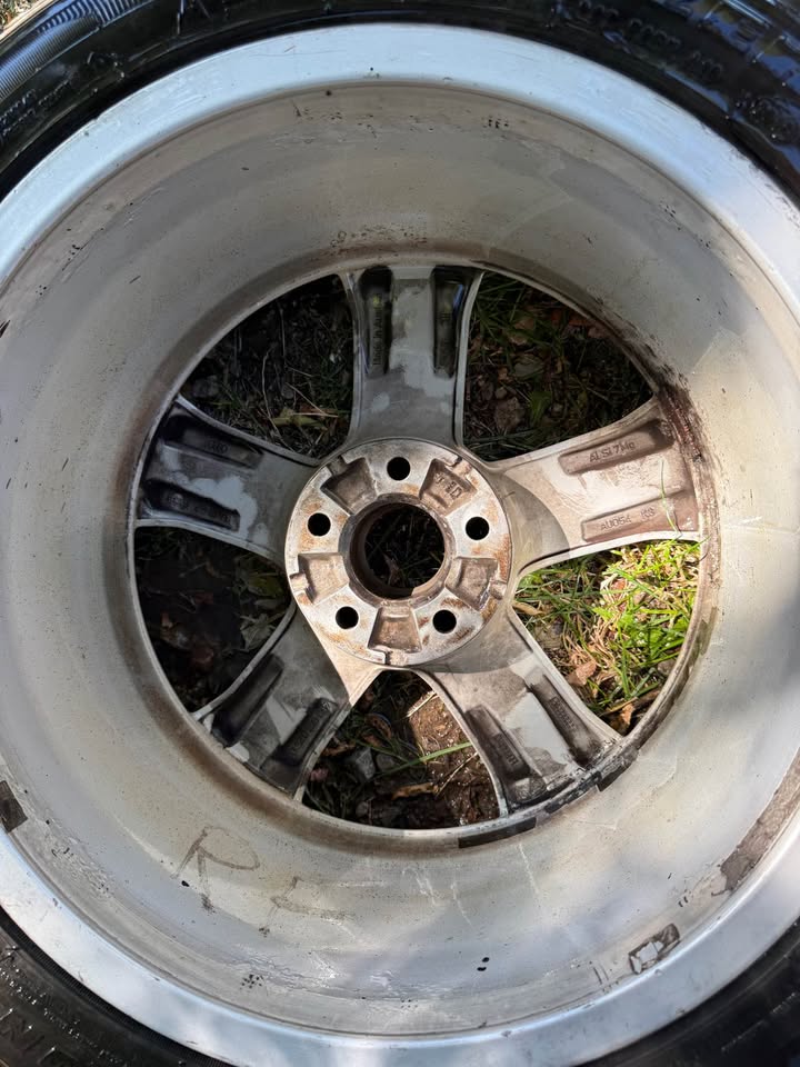 Audi A6 OEM Alloy Rims with Winter Tires – 18”, 5x112 - photo 2