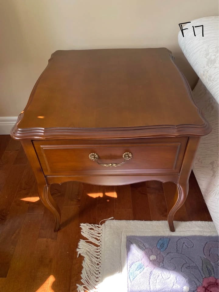 Various side, coffee & accent tables plus chairs for sale - photo 5