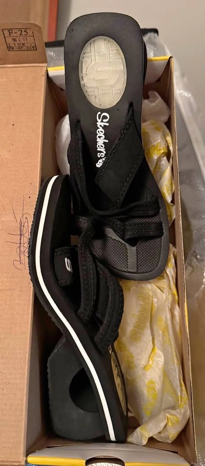 Skechers Cali Cyclers Wedge Sandals — Women’s 7 — NEW IN BOX