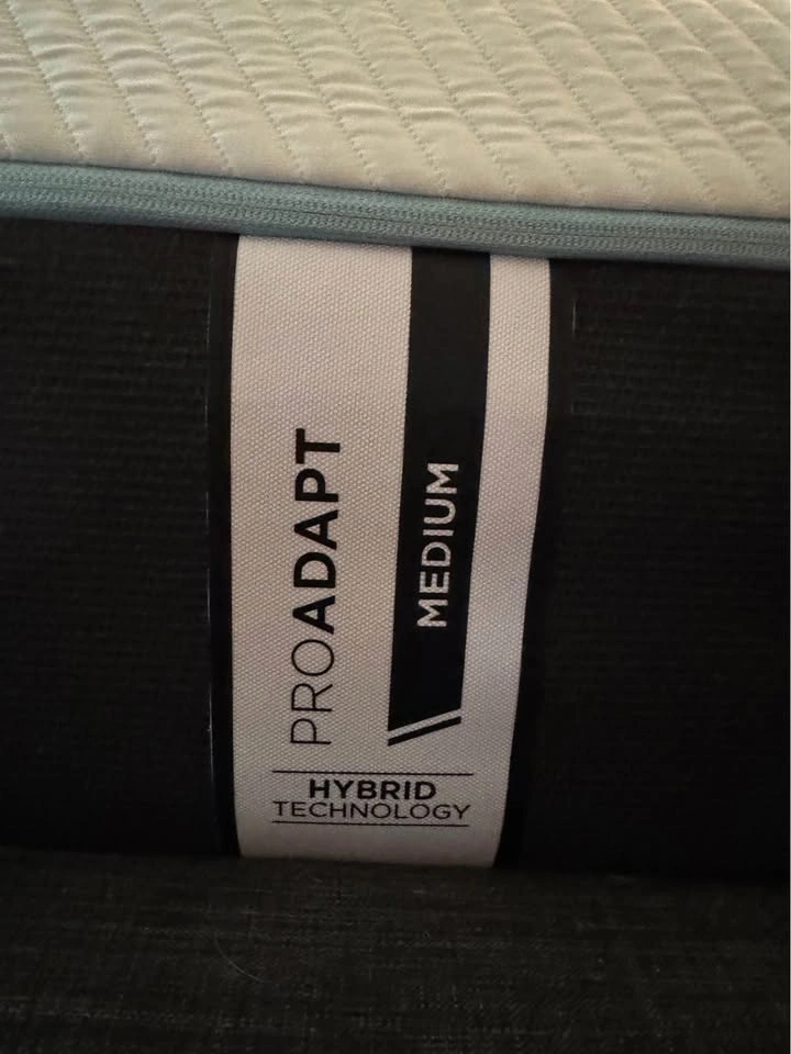Tempur-Pedic Queen Mattress - photo 3