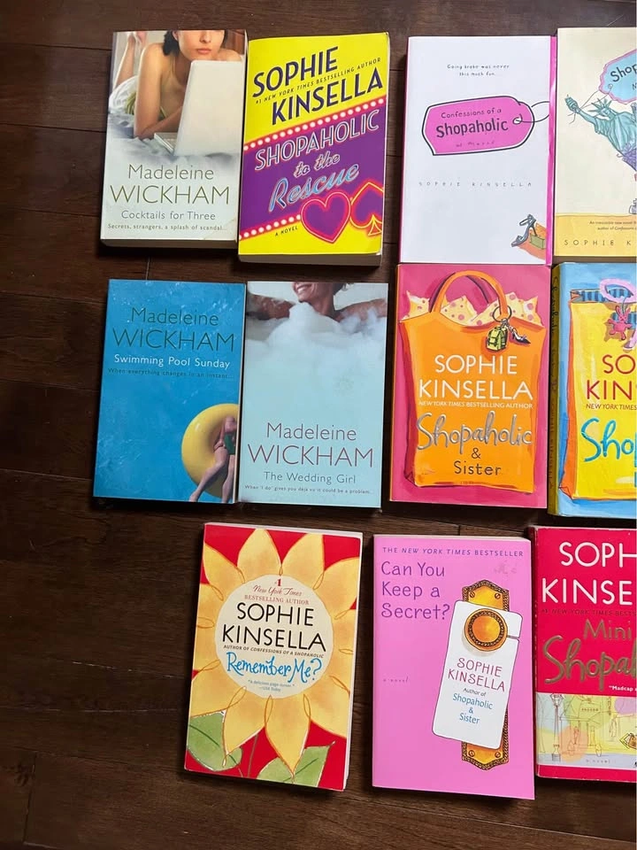 Shopaholic book set - photo 2