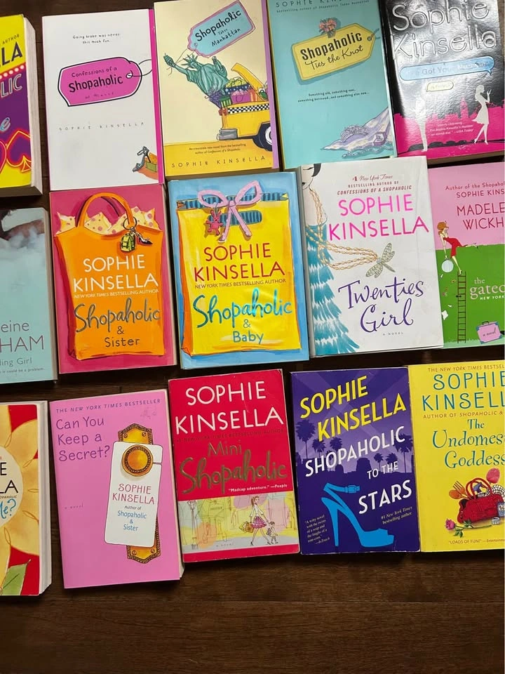 Shopaholic book set - photo 3