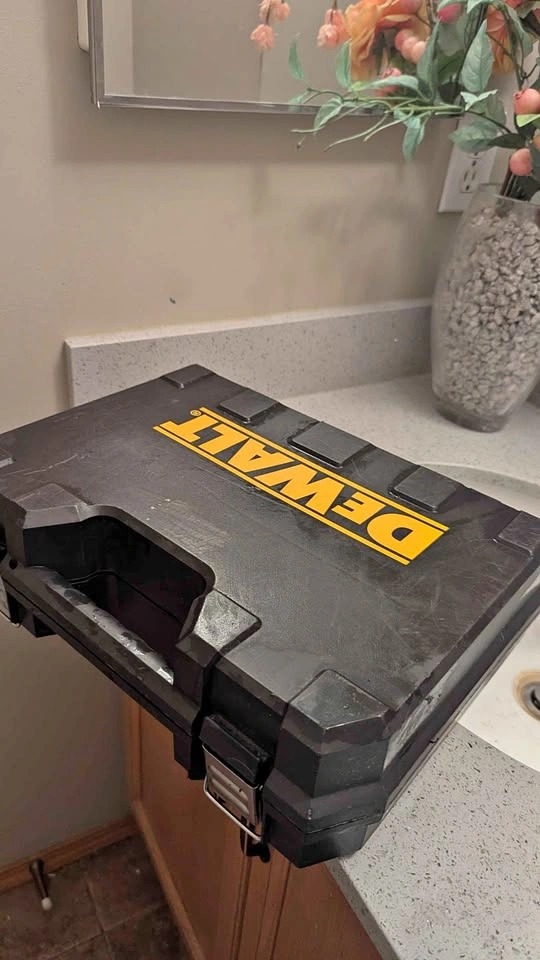 DeWalt DWDCK212S2 Drill & Reciprocating Saw Kit