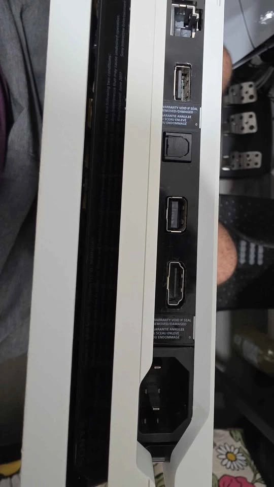 🎮 PlayStation 4 Pro Glacier White 1TB Console Bundle - photo 4