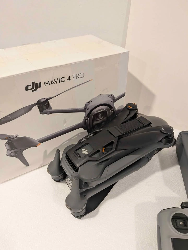 DJI Mavic 4 Pro Fly More Combo + DJI RC2 + 2yr DJI Care