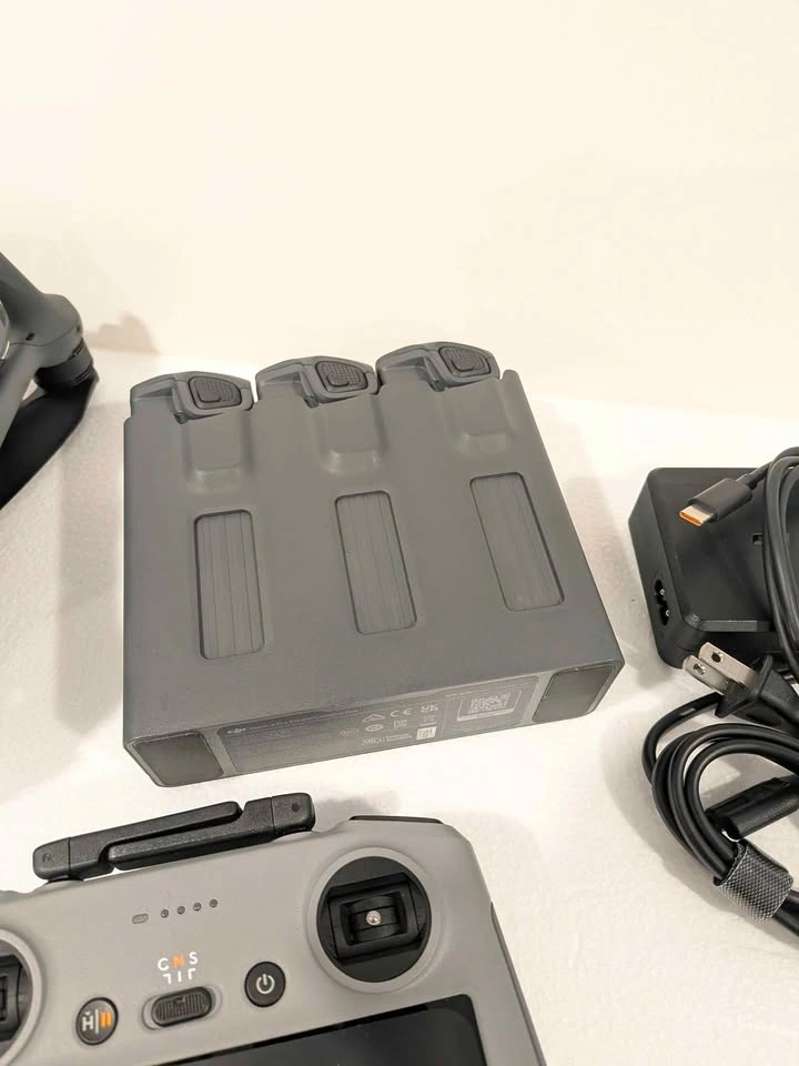 DJI Mavic 4 Pro Fly More Combo + DJI RC2 + 2yr DJI Care - photo 4