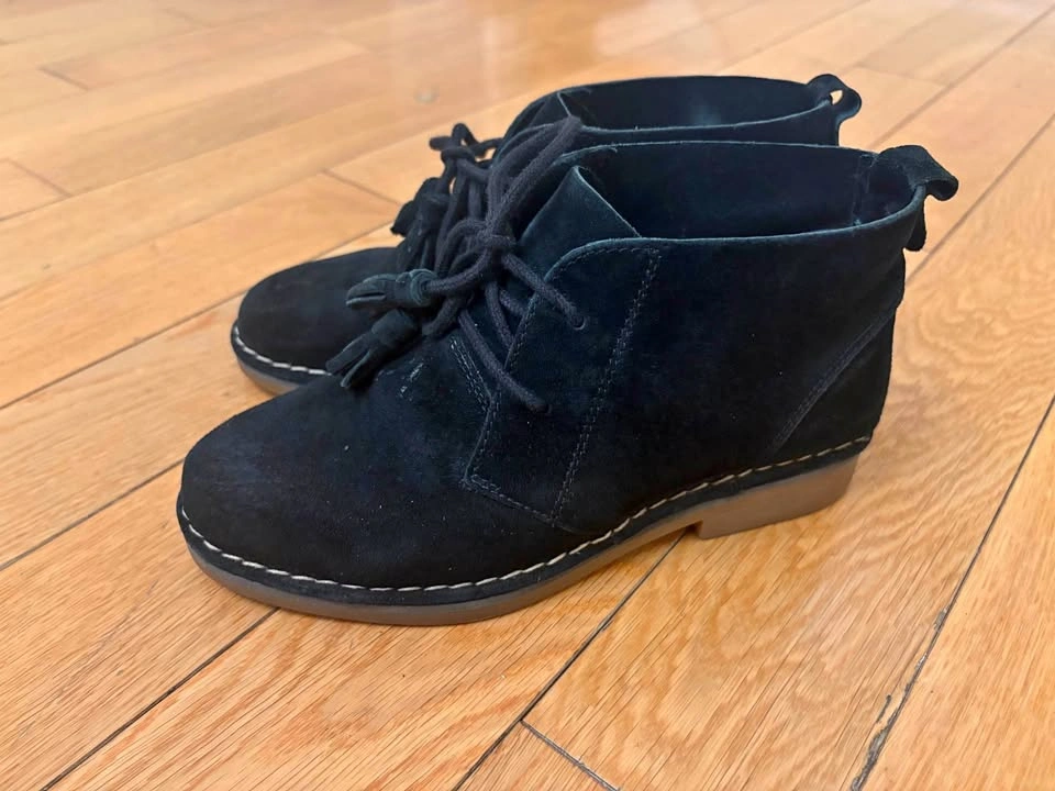 Hush Puppies US Size 5.5 Black Suede Desert Boots