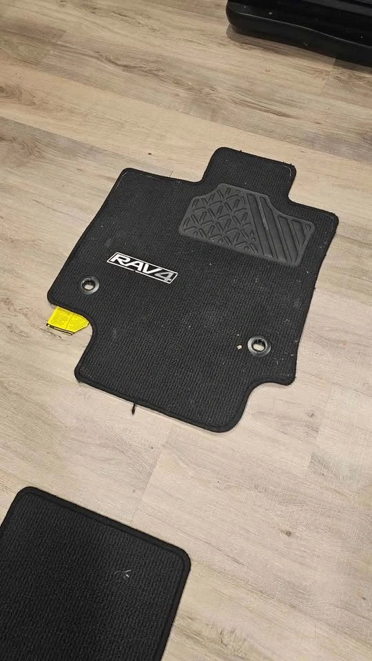 Rav 4 car mats Original for 2019+ models - photo 2