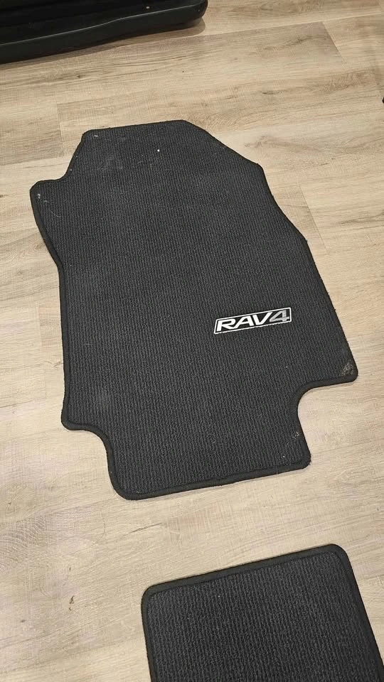 Rav 4 car mats Original for 2019+ models - photo 3