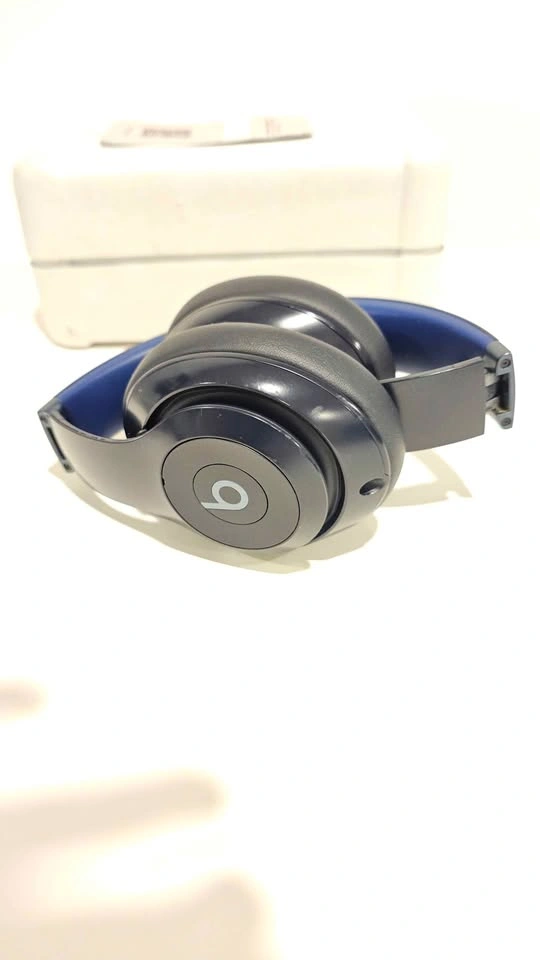 Beats studio pro wireless headphones - photo 4