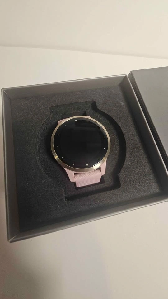 Garmin Vivoactive 4S smart watch - photo 4