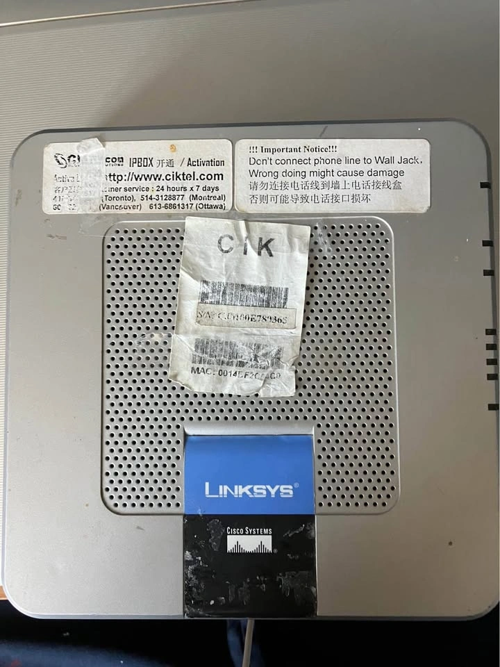 Linksys VoIP Broadband Router - photo 2