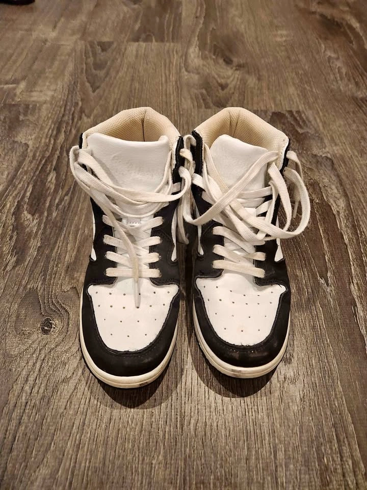 Time and Tru Women's High Top Sneakers