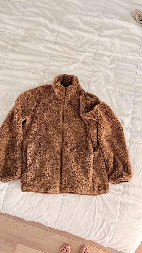 Uniqlo Fluffy Yarn Fleece Full-Zip Jacket