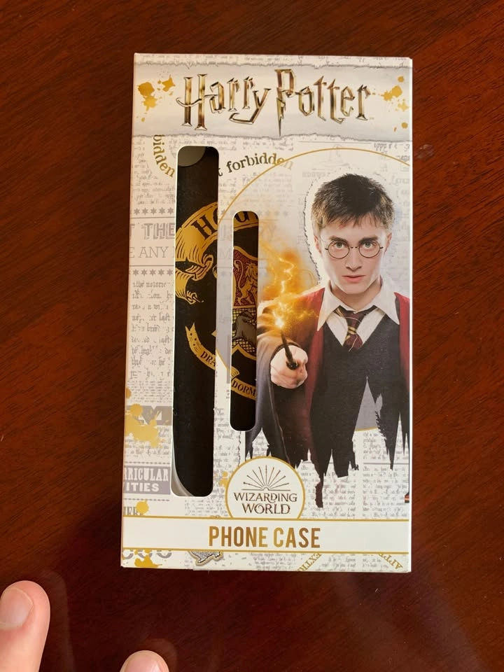 Official Harry Potter iPhone X / XS Hogwarts case - photo 3