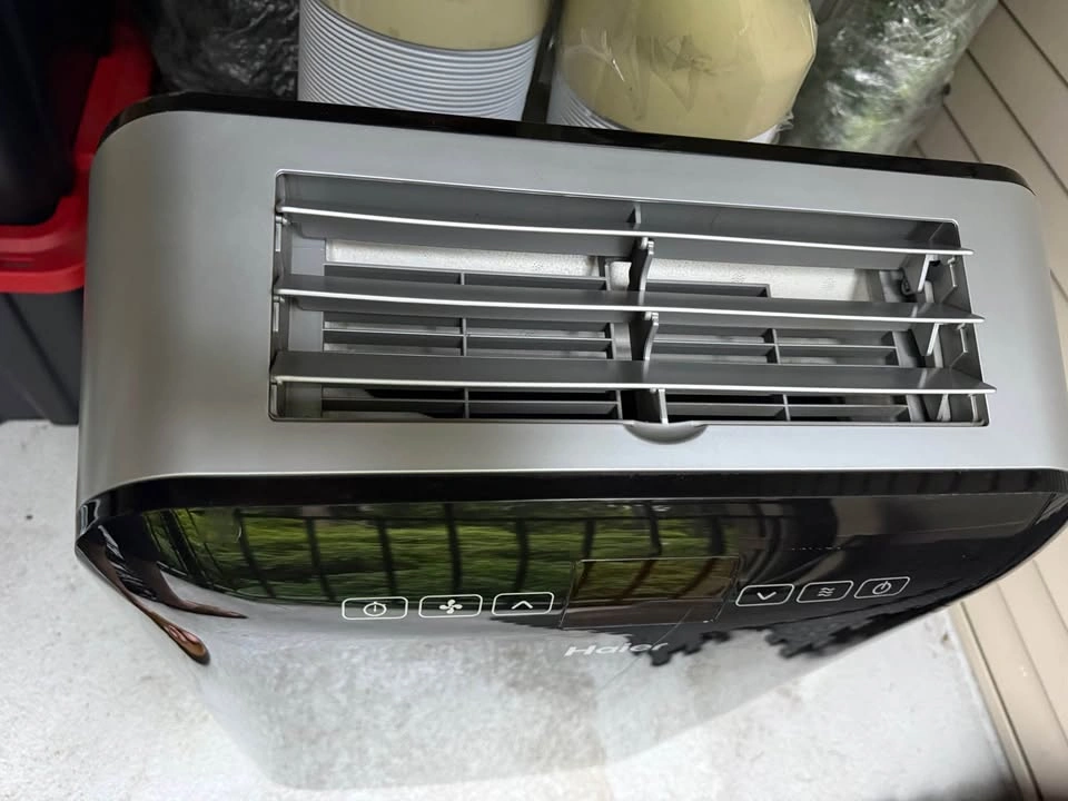 Haier Air conditioner - photo 2