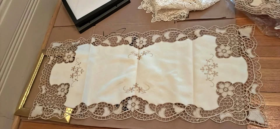 Vintage table cloth with crochet edges/design