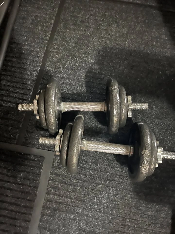 CAP 40 lb Adjustable Dumbbell Set With Carrying Case - photo 3