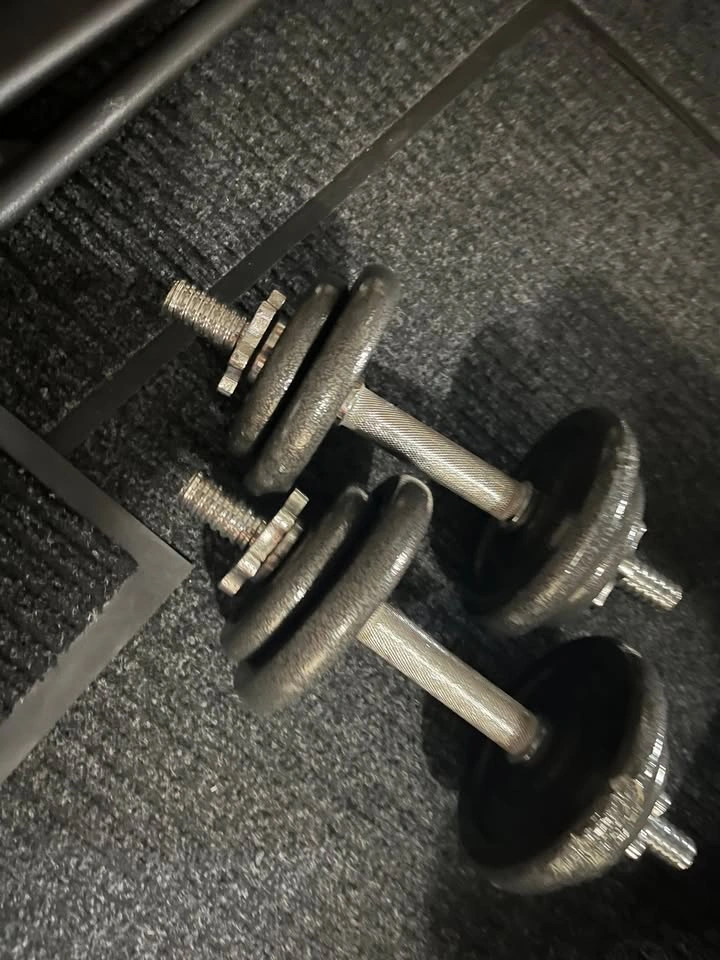 CAP 40 lb Adjustable Dumbbell Set With Carrying Case - photo 4