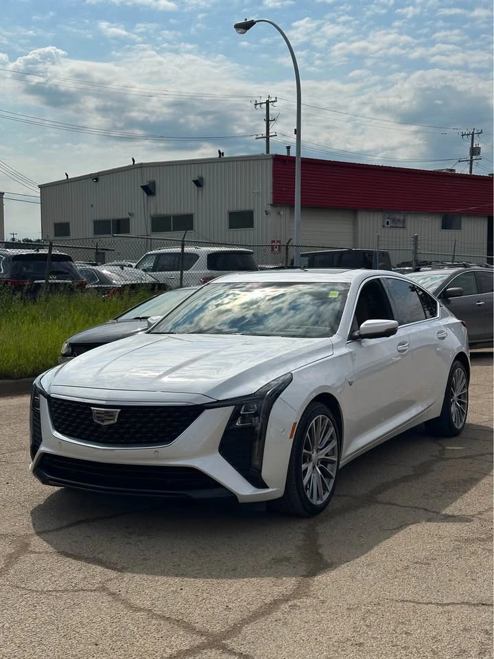 2025 Cadillac CT5 - photo 3