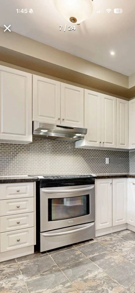 Brand New Kenmore Induction Stove - photo 2