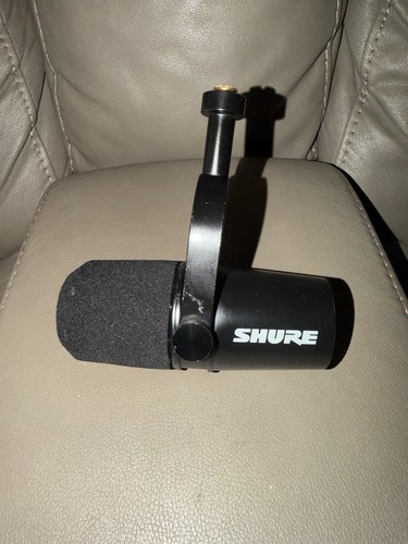 Shure MV7X Black XLR mic - photo 2