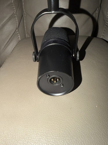 Shure MV7X Black XLR mic - photo 3