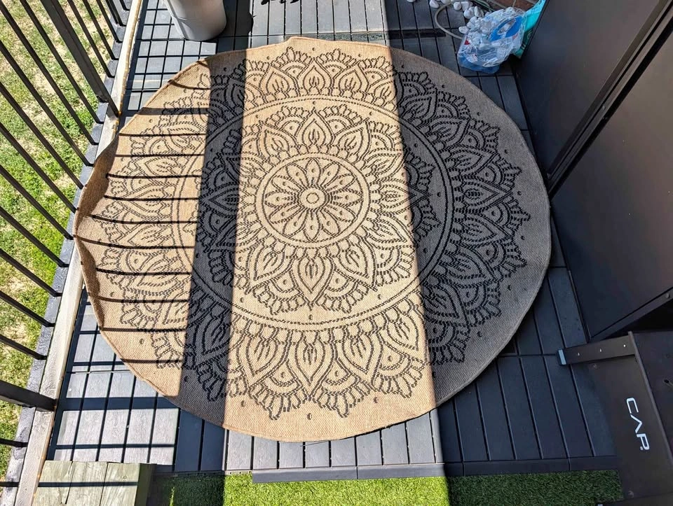 Round Mandala Outdoor Rug