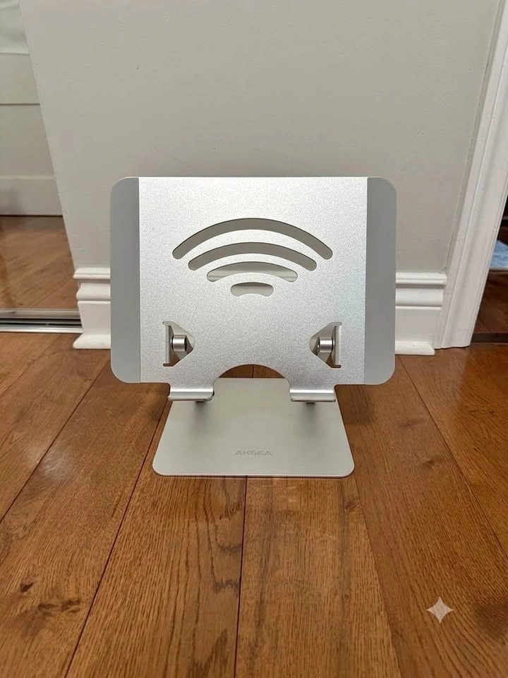 AKSEA Adjustable Aluminum Laptop Stand – Excellent Condition