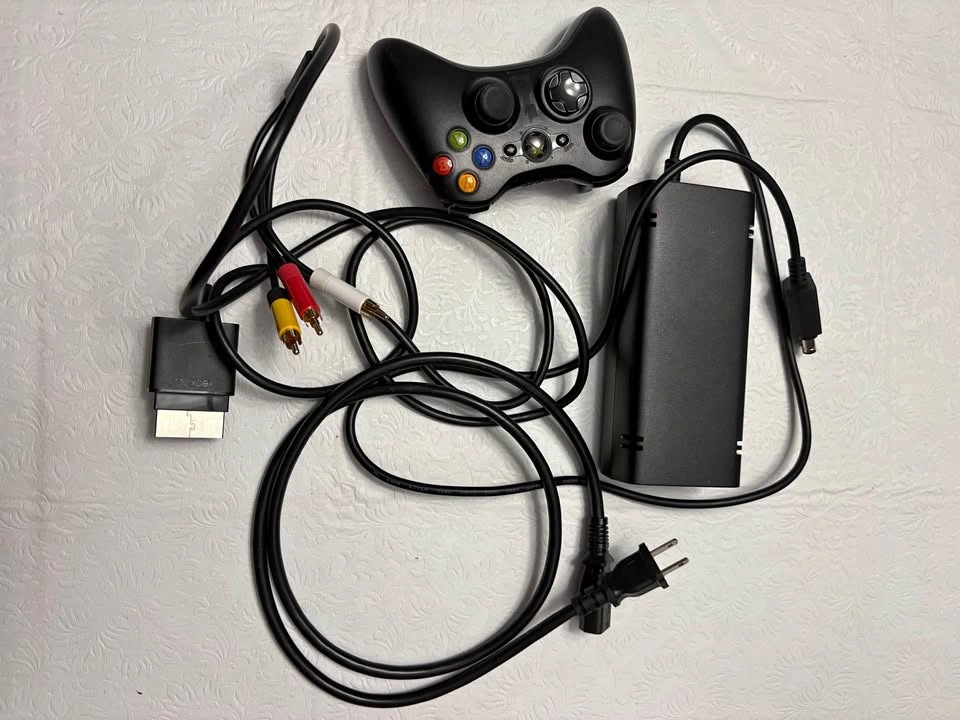Microsoft Xbox 360 S Console with Power Supply and AV Cables
