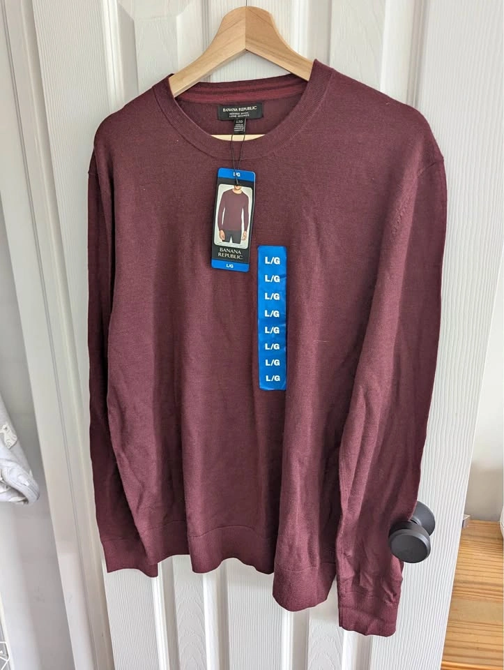 BNWT Men’s L Banana Republic Merino Wool Sweater