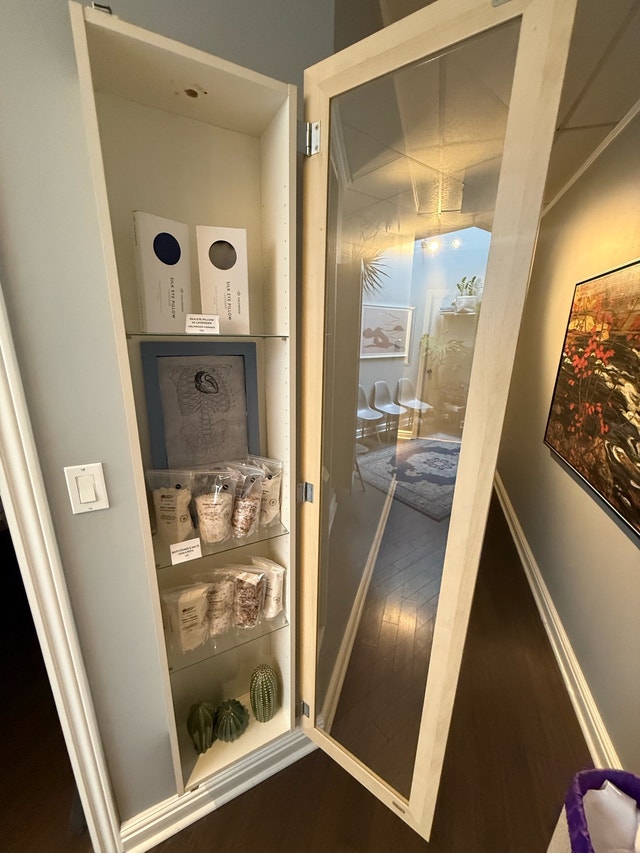 Wall Mounted Display Cabinet - photo 4