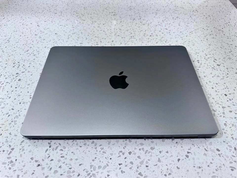MacBook Air M2