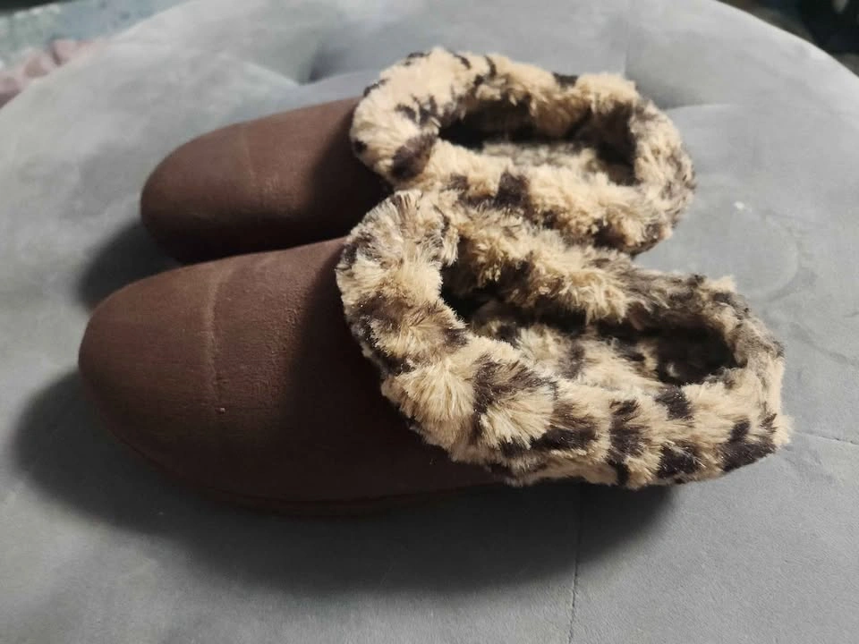 Dearfoam Fur Lined Slippers - photo 5