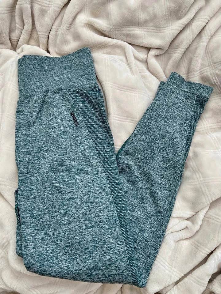 Gymshark green flex leggings