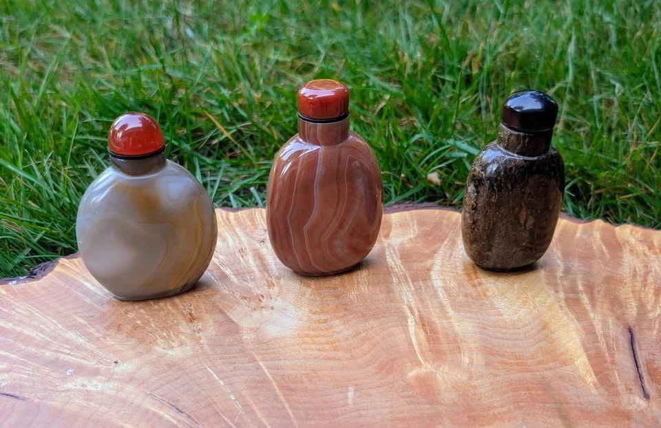 Hollowed Stone Snuff Bottles - LOT 4 (Natural Ore & Banded Ag - photo 2
