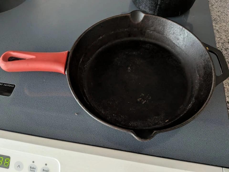 Cast Iron Skillet - photo 3