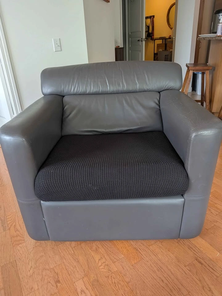 Gray Leather Armchair - photo 2