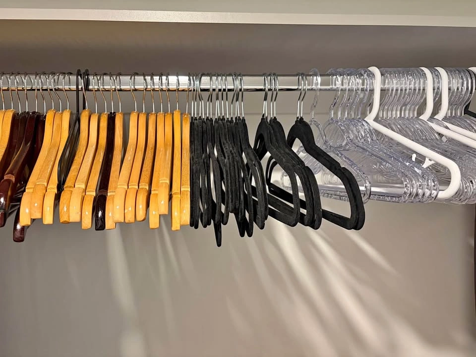 Mixed Clothes Hangers – Wooden, Felt & Plastic
