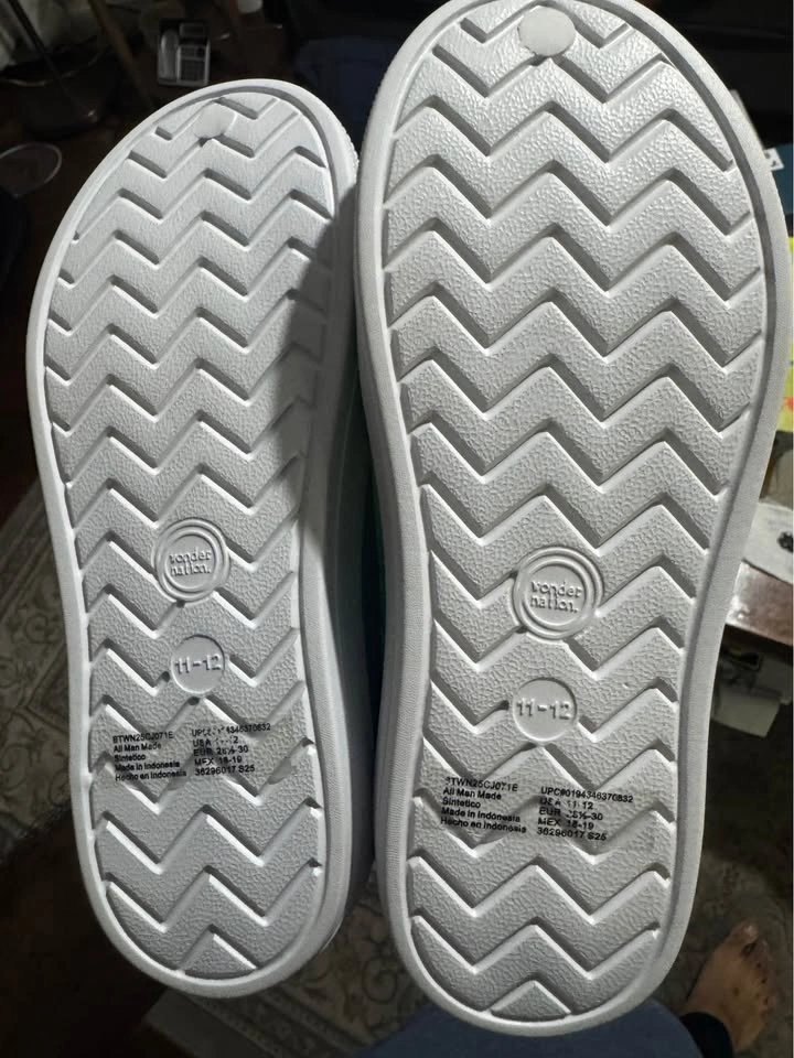 Kids water shoe size 11-12T - photo 3