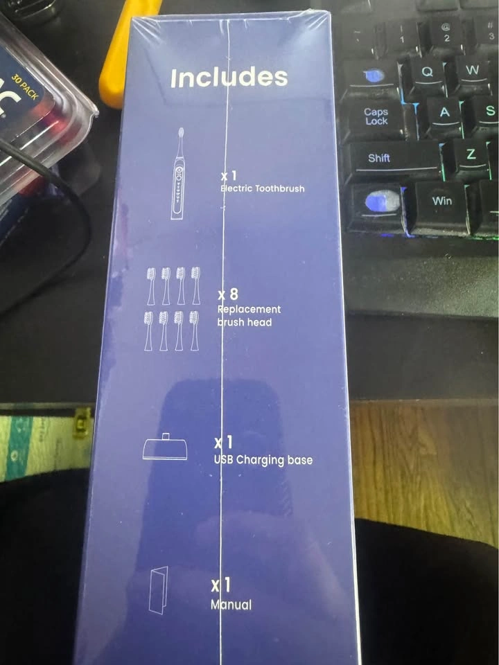 Electric toothbrush with 8 heads - photo 3