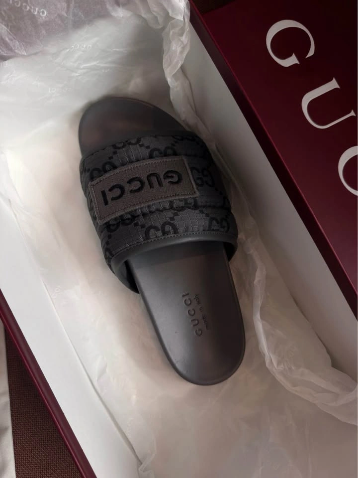 Gucci GG Monogram Grey Slide Size 9.5/43 - Authentic - Mint Cond - photo 5