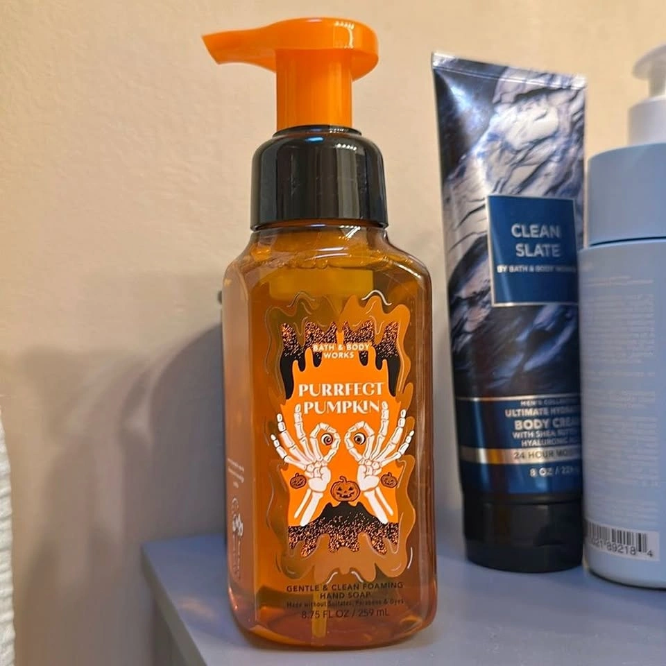 NEW Halloween Purrfect Pumpkin Foaming Hand Soap