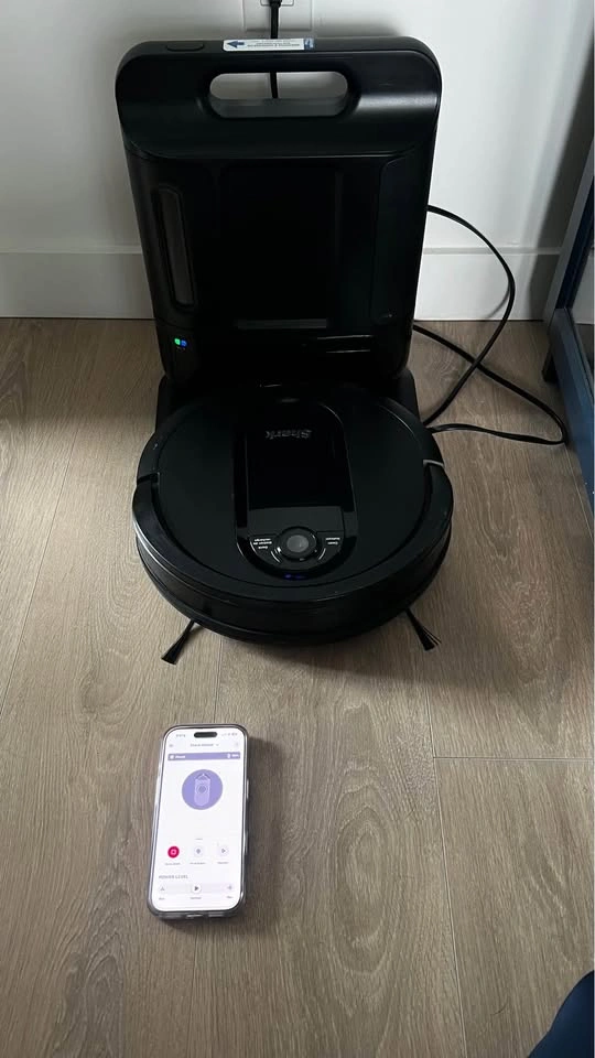 Shark IQ Self-Empty Robot Vacuum with XL Auto-Empty Base - photo 5