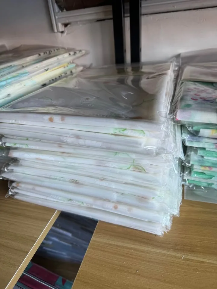 Table plastic mats two sizes small & large image indicator(10)