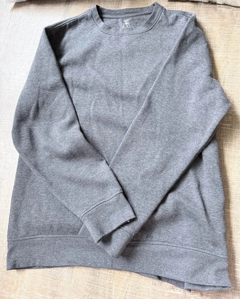 Moving Sale: Men's and Women's Clothing - photo 4